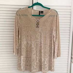 Ladies medium new direction top
